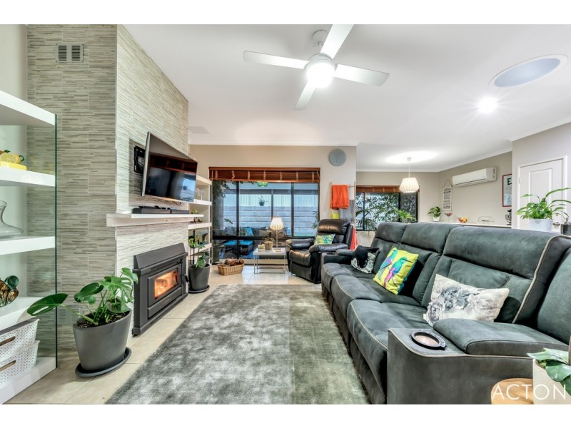 8 Kondinin Way, Dawesville WA 6211
