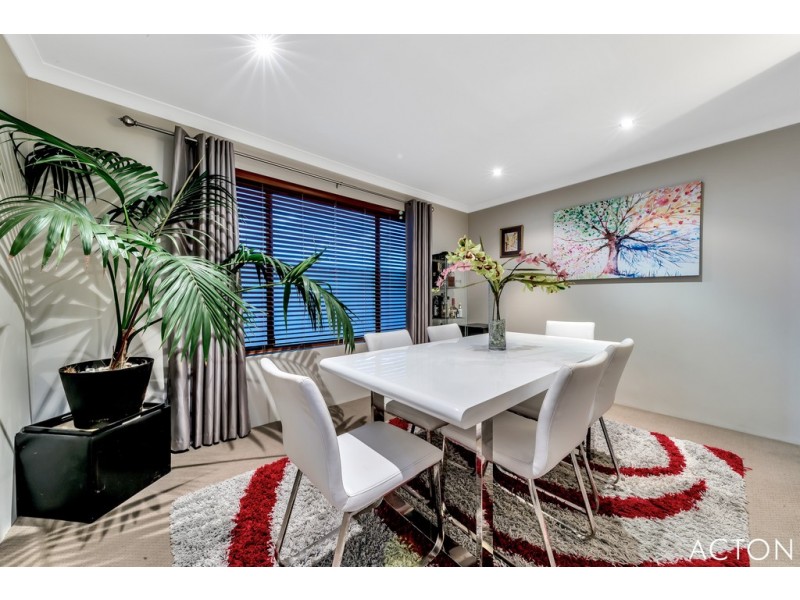8 Kondinin Way, Dawesville WA 6211