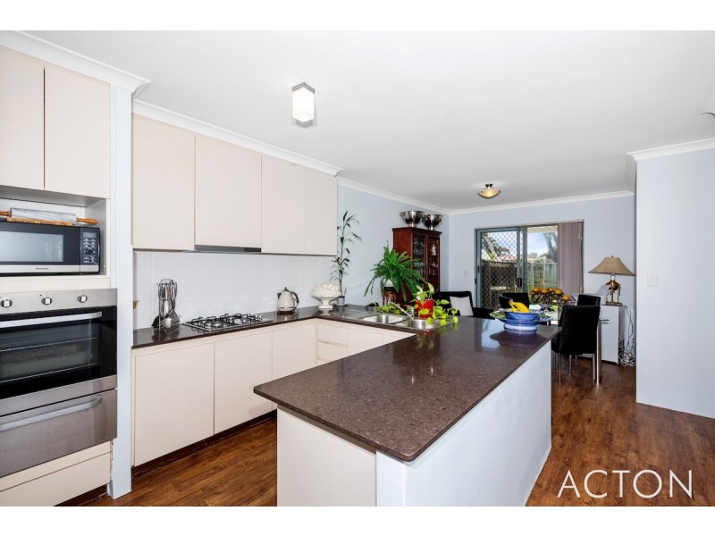 17/1 Waterside Drive, Dudley Park WA 6210