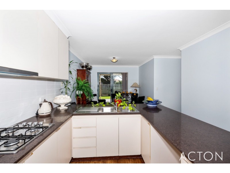 17/1 Waterside Drive, Dudley Park WA 6210