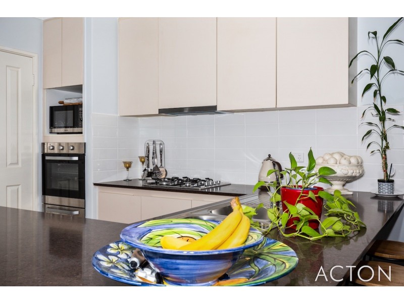 17/1 Waterside Drive, Dudley Park WA 6210