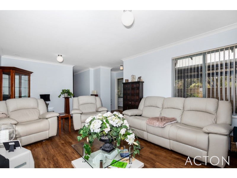 17/1 Waterside Drive, Dudley Park WA 6210