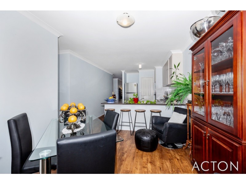 17/1 Waterside Drive, Dudley Park WA 6210