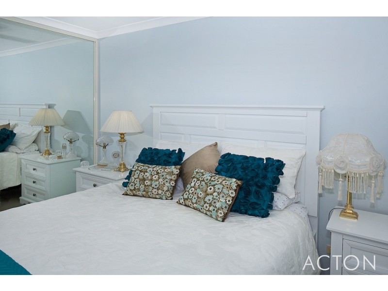 17/1 Waterside Drive, Dudley Park WA 6210