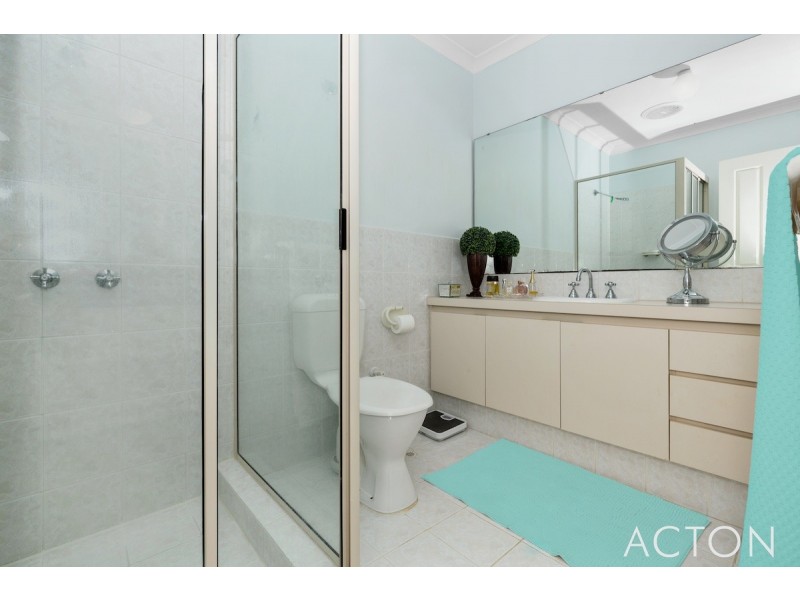 17/1 Waterside Drive, Dudley Park WA 6210