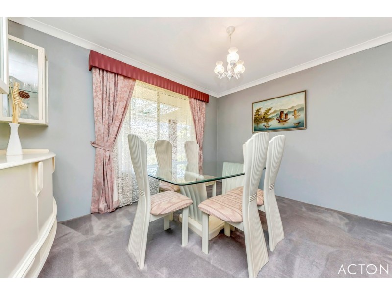 16 Scrubbird Court, Greenfields WA 6210