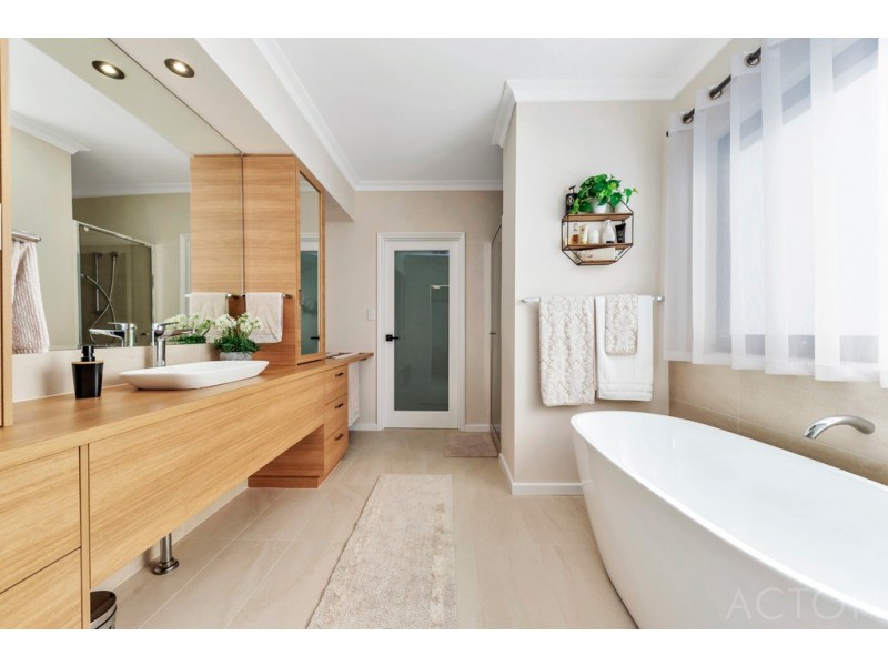 63 Whistler Drive, Erskine WA 6210