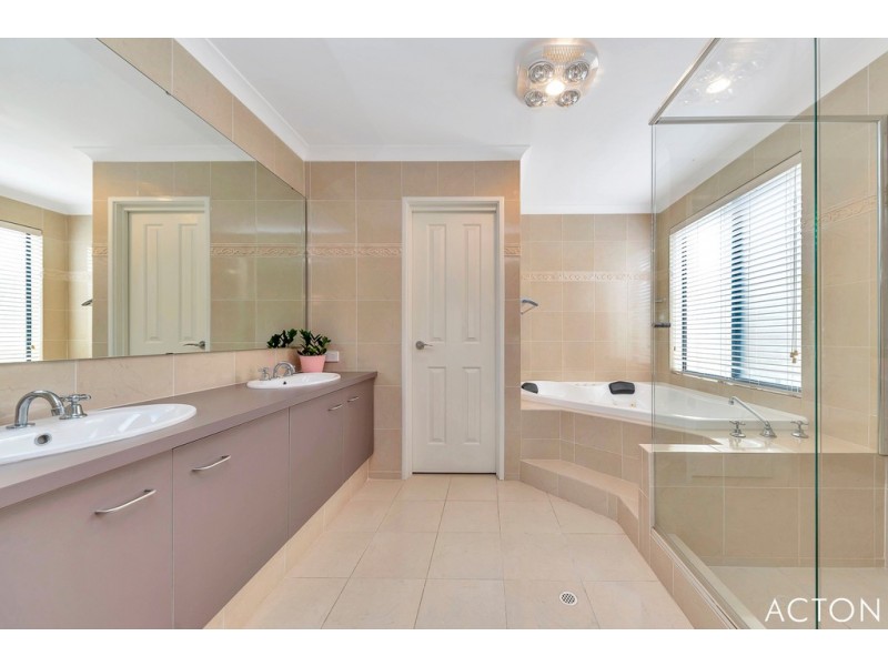 20 Cordia Way, Halls Head WA 6210