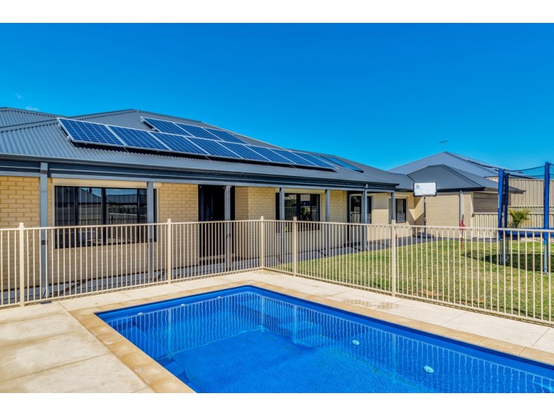 26 Garcia Loop, Lakelands WA 6180