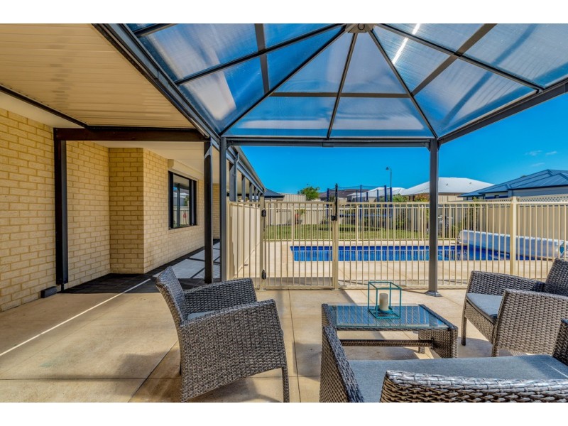 26 Garcia Loop, Lakelands WA 6180