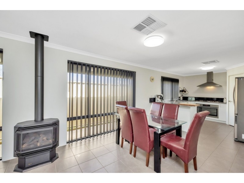 26 Garcia Loop, Lakelands WA 6180