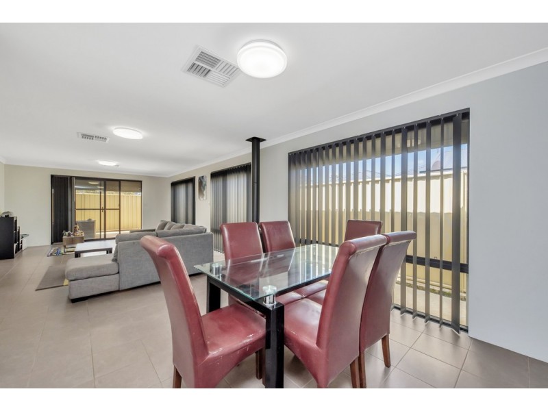 26 Garcia Loop, Lakelands WA 6180