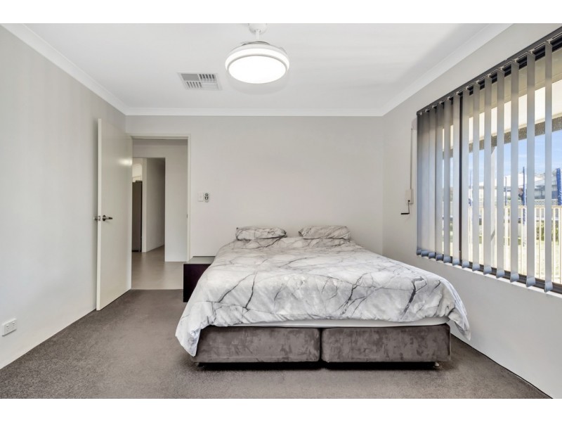 26 Garcia Loop, Lakelands WA 6180