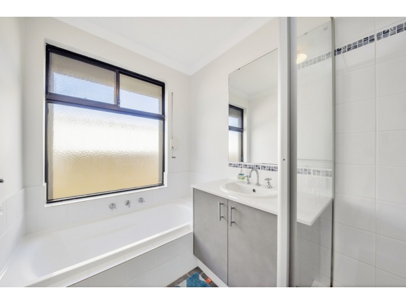 26 Garcia Loop, Lakelands WA 6180