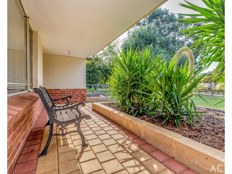 16 Hillview Close, Serpentine WA 6125