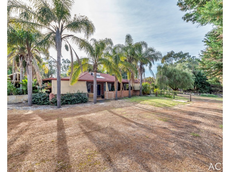 16 Hillview Close, Serpentine WA 6125