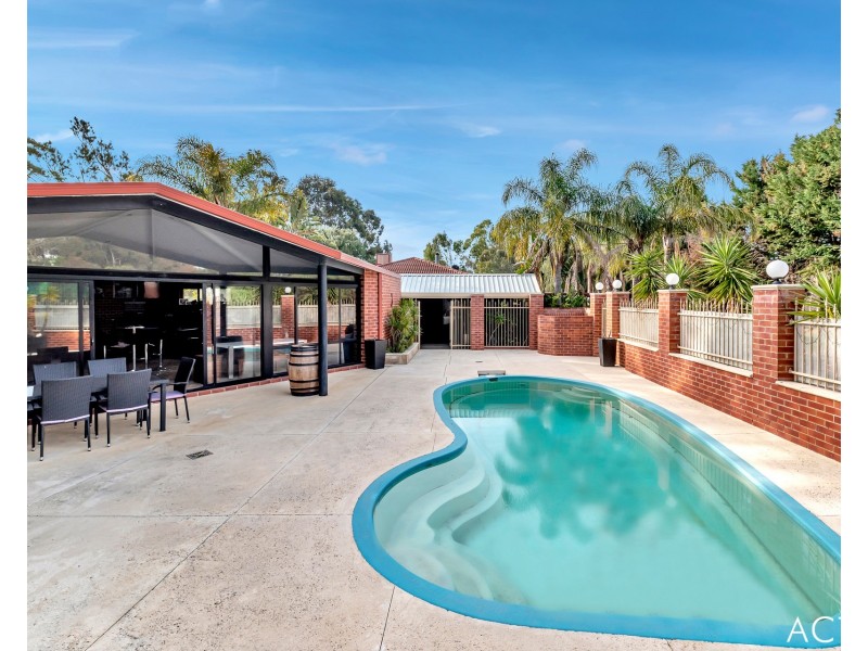 16 Hillview Close, Serpentine WA 6125