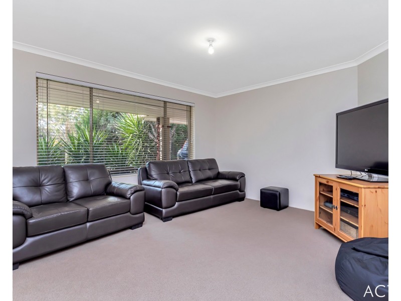 16 Hillview Close, Serpentine WA 6125