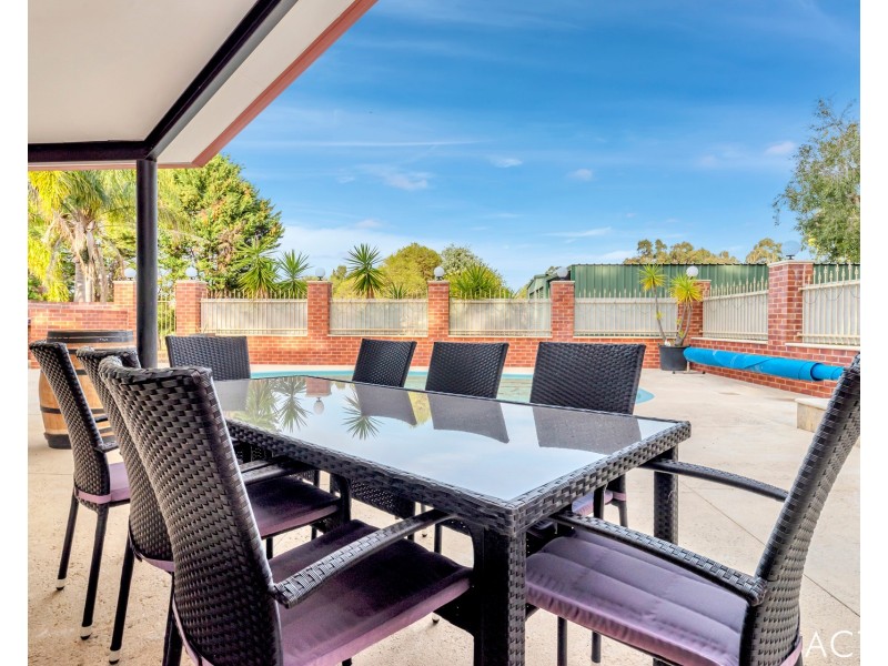 16 Hillview Close, Serpentine WA 6125