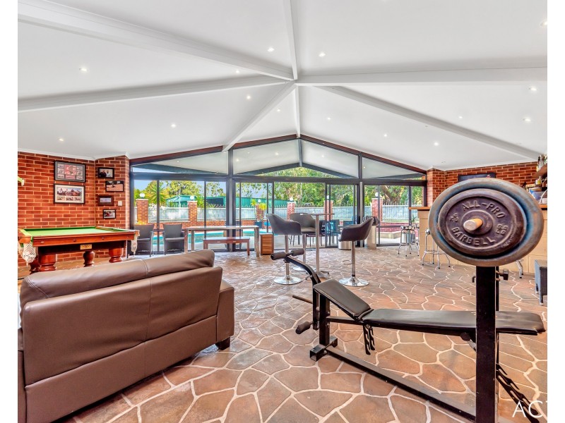 16 Hillview Close, Serpentine WA 6125