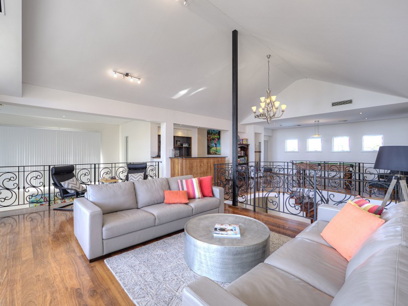 13 Halls Head Parade, Halls Head WA 6210