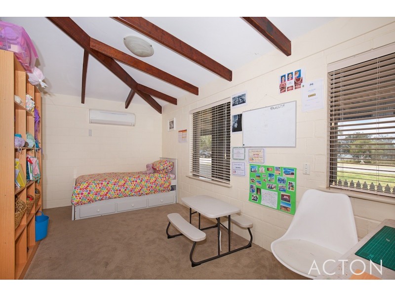 42 Wellya Cresent, South Yunderup WA 6208