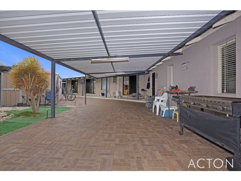 42 Wellya Cresent, South Yunderup WA 6208