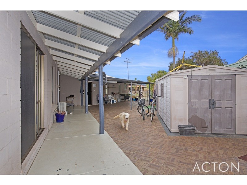 42 Wellya Cresent, South Yunderup WA 6208