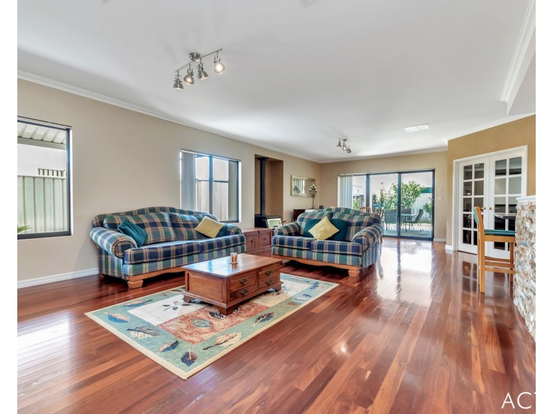 83 Ocean Road, Dawesville WA 6211