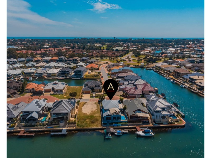 12 Brindabella Crescent, Halls Head WA 6210