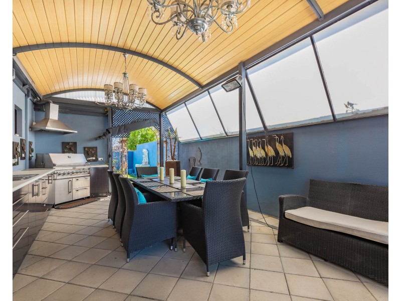 12 Brindabella Crescent, Halls Head WA 6210