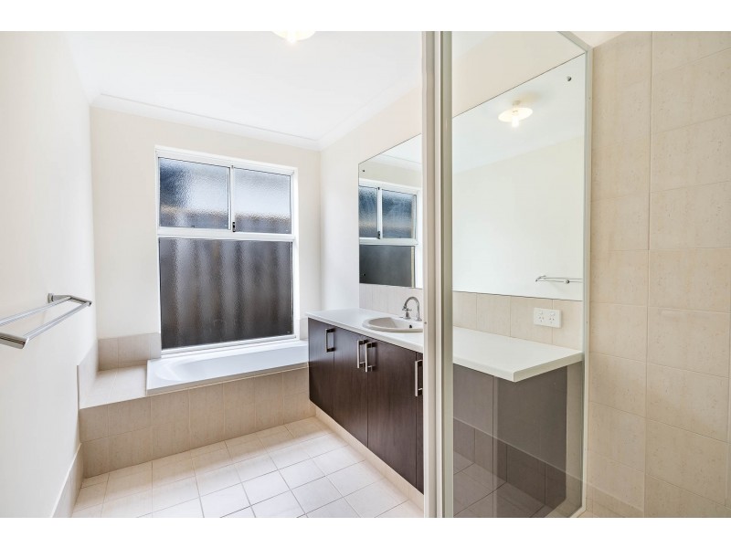 7 Buttercup Parkway, Halls Head WA 6210