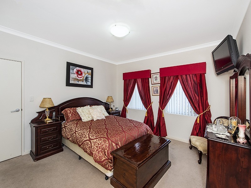 14/21 Southmead Green, Erskine WA 6210