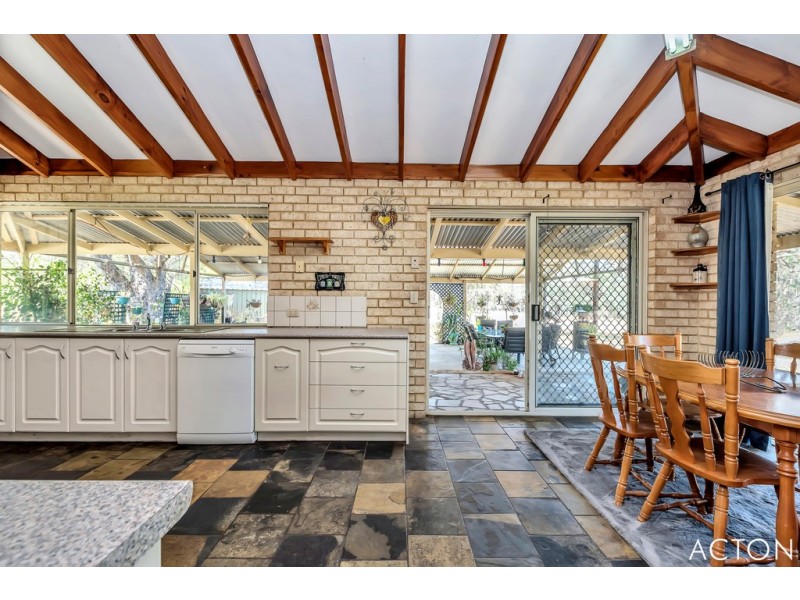 136 Shenton Road, Barragup WA 6209