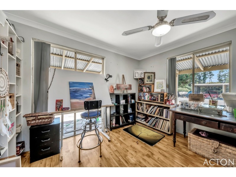 136 Shenton Road, Barragup WA 6209