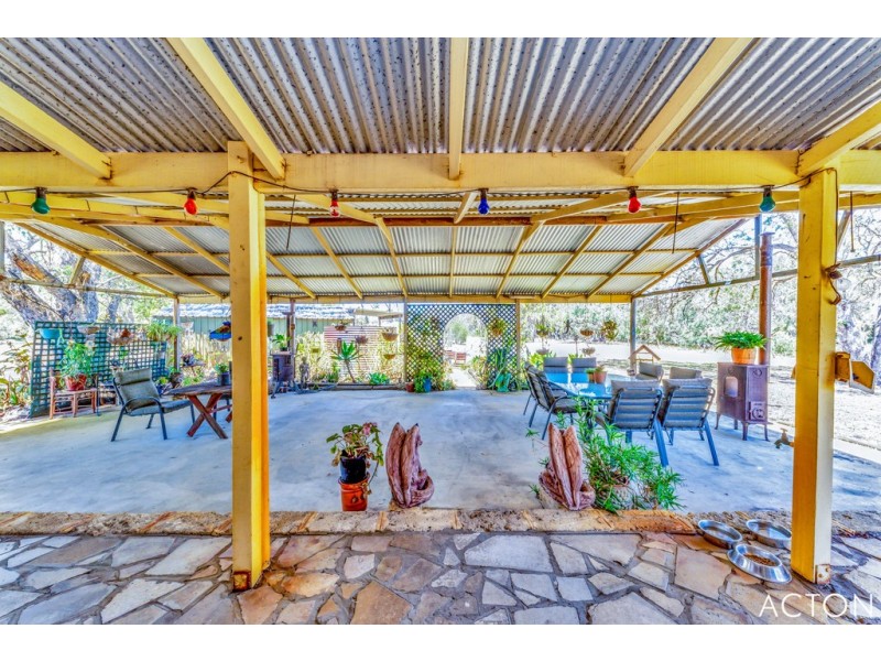 136 Shenton Road, Barragup WA 6209