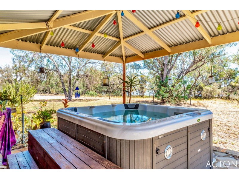 136 Shenton Road, Barragup WA 6209