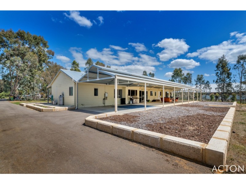 33 Rangeview Loop, Serpentine WA 6125
