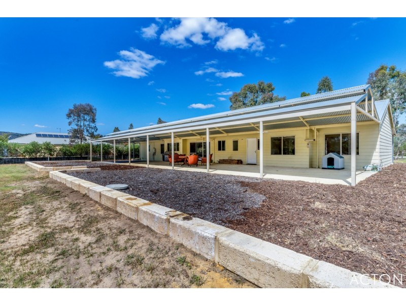 33 Rangeview Loop, Serpentine WA 6125