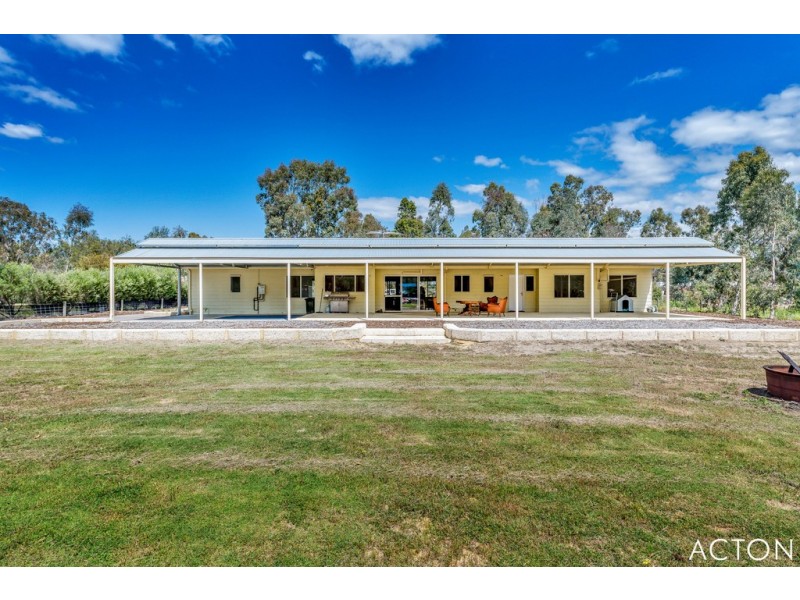 33 Rangeview Loop, Serpentine WA 6125