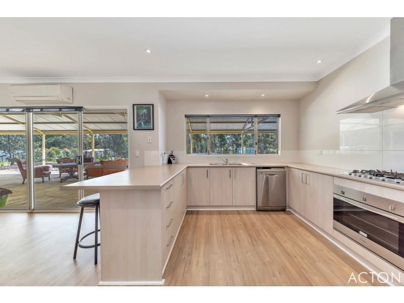 33 Rangeview Loop, Serpentine WA 6125