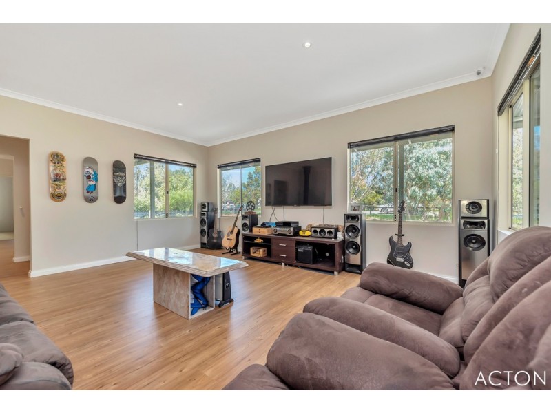33 Rangeview Loop, Serpentine WA 6125