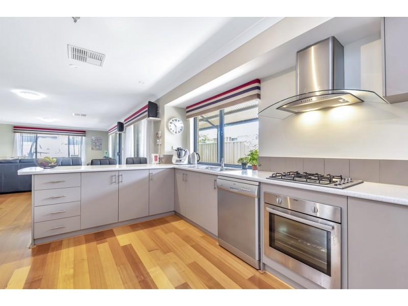 23 Cohen Vista, Lakelands WA 6180