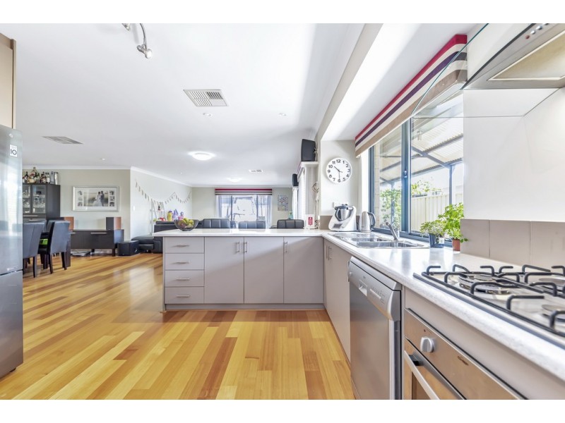 23 Cohen Vista, Lakelands WA 6180