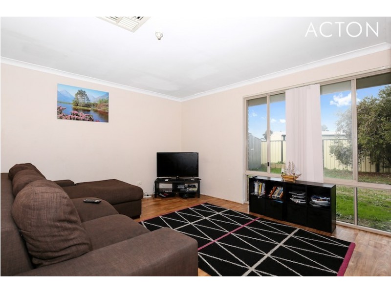 2 Southmead Green, Erskine WA 6210