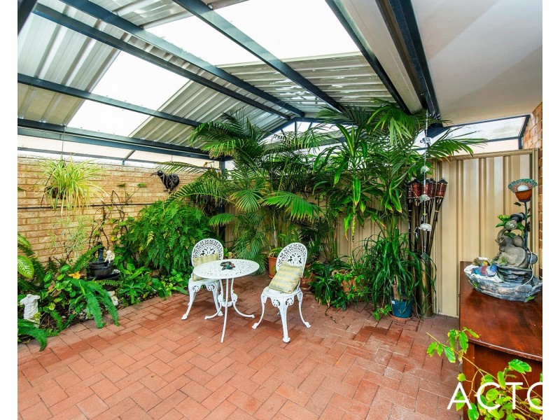 8 Cassia Street, Greenfields WA 6210