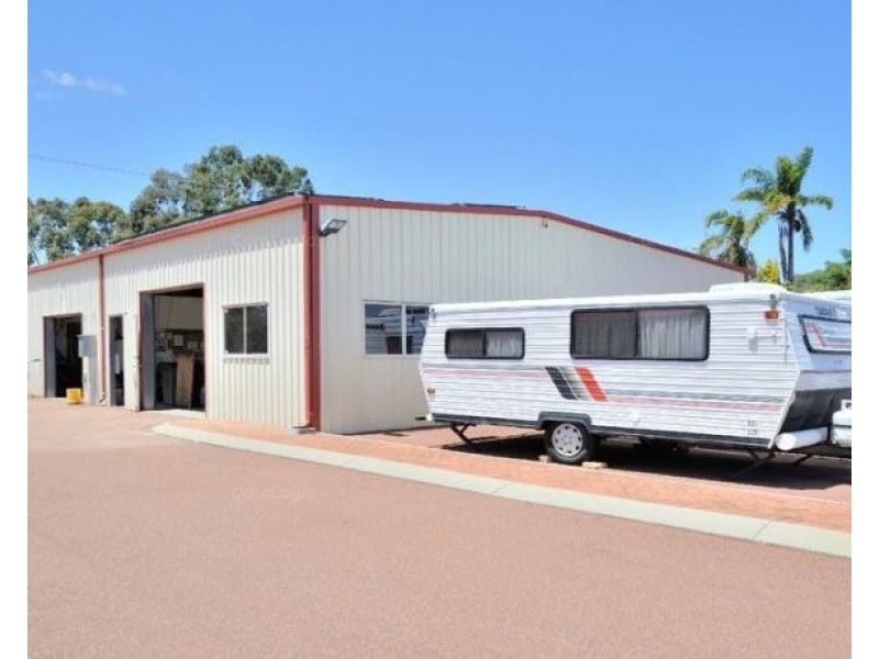 8 Cassia Street, Greenfields WA 6210