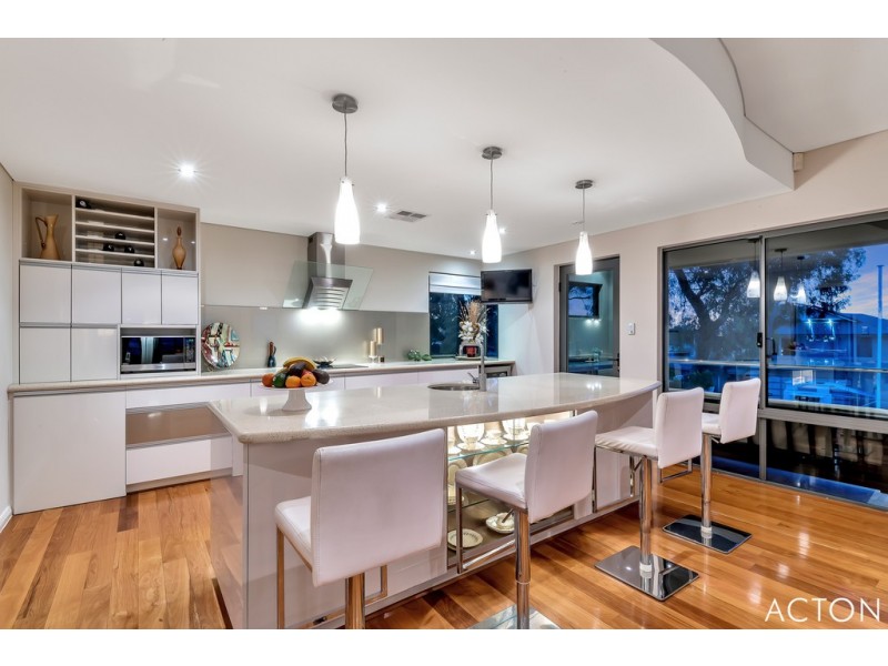 1 Enchantress Lane, Dawesville WA 6211