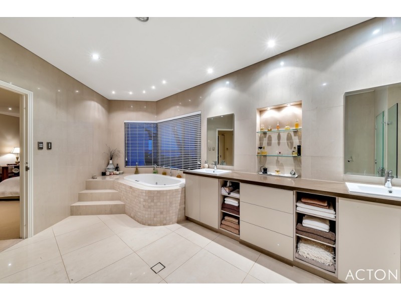 1 Enchantress Lane, Dawesville WA 6211