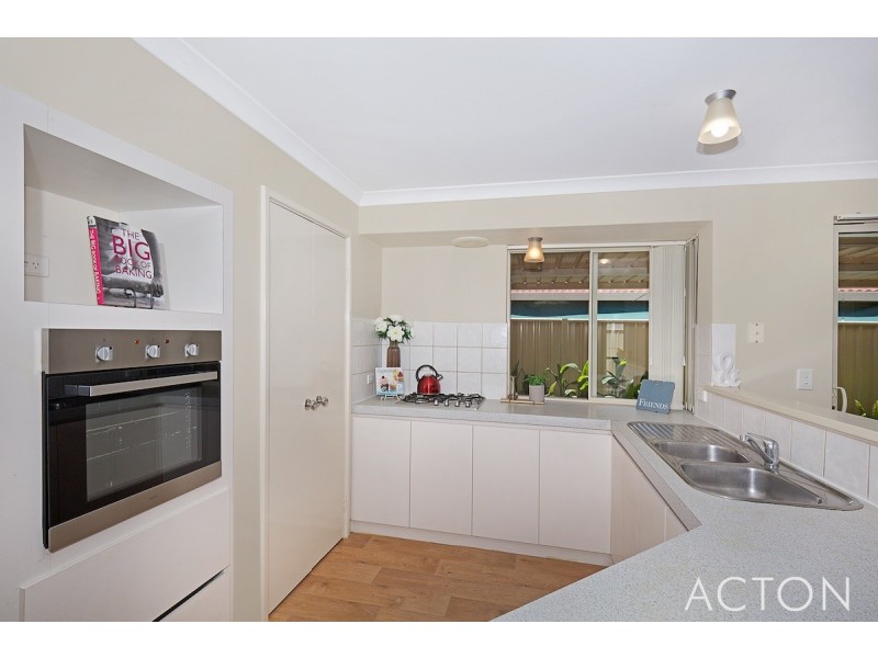 2/98 Teranca Road, Greenfields WA 6210